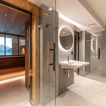 De Luxe A Avec Piscine Et Parking Val-dʼIsère