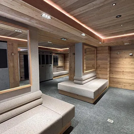 De Luxe A Avec Piscine Et Parking Apartment *